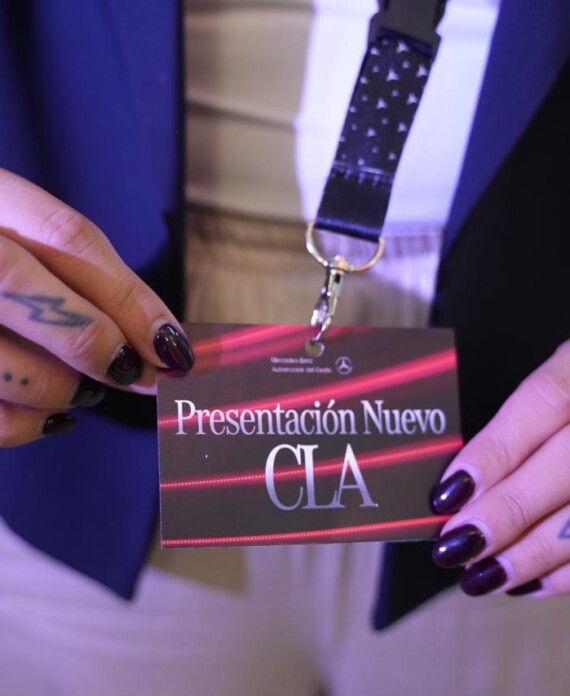 tarjetas y acreditaciones (2)